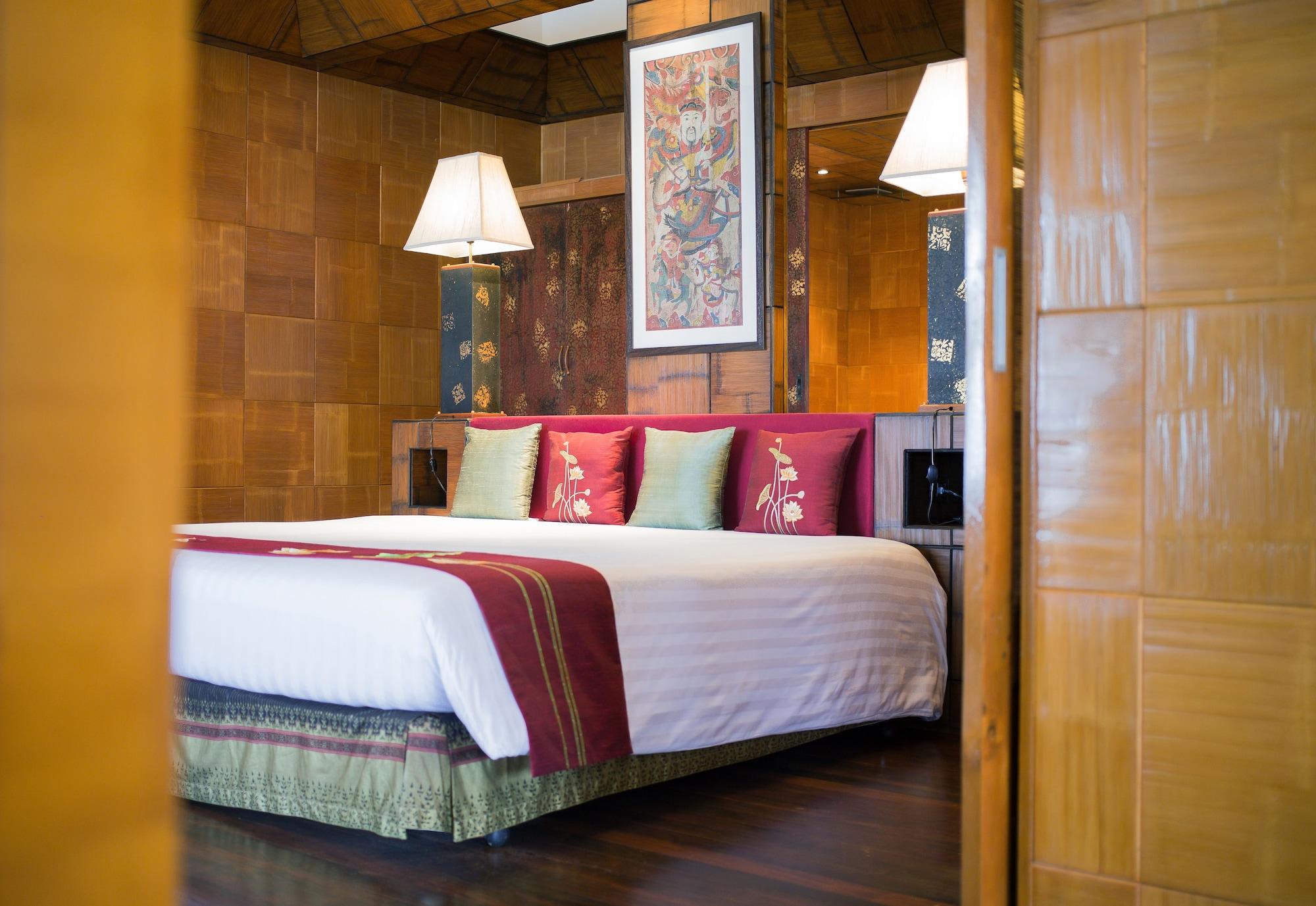 Mom Tri'S Villa Royale - Sha Plus Kata Beach  Exterior photo