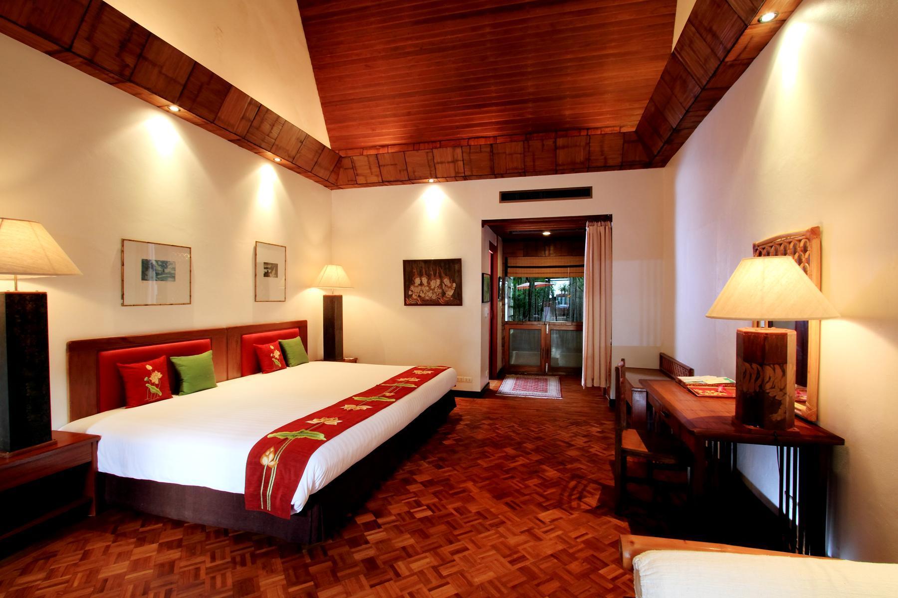 Mom Tri'S Villa Royale - Sha Plus Kata Beach  Exterior photo
