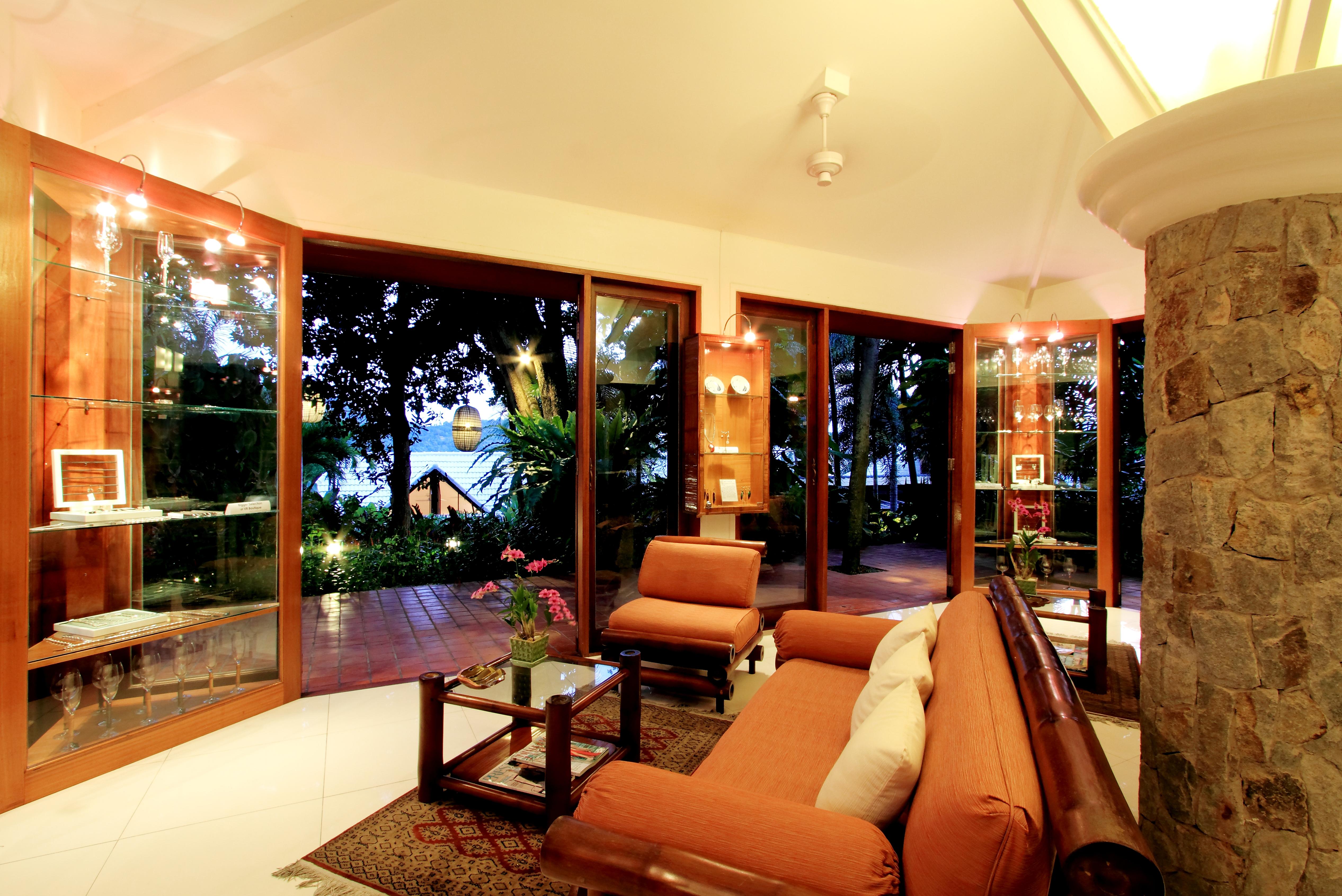 Mom Tri'S Villa Royale - Sha Plus Kata Beach  Exterior photo