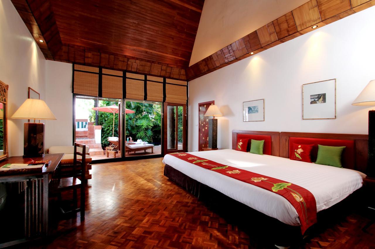 Mom Tri'S Villa Royale - Sha Plus Kata Beach  Exterior photo