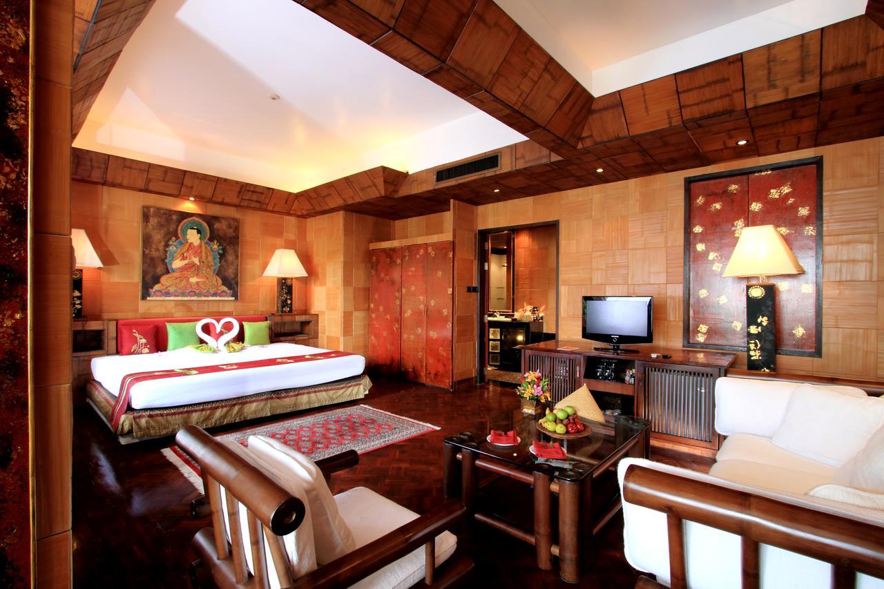 Mom Tri'S Villa Royale - Sha Plus Kata Beach  Exterior photo