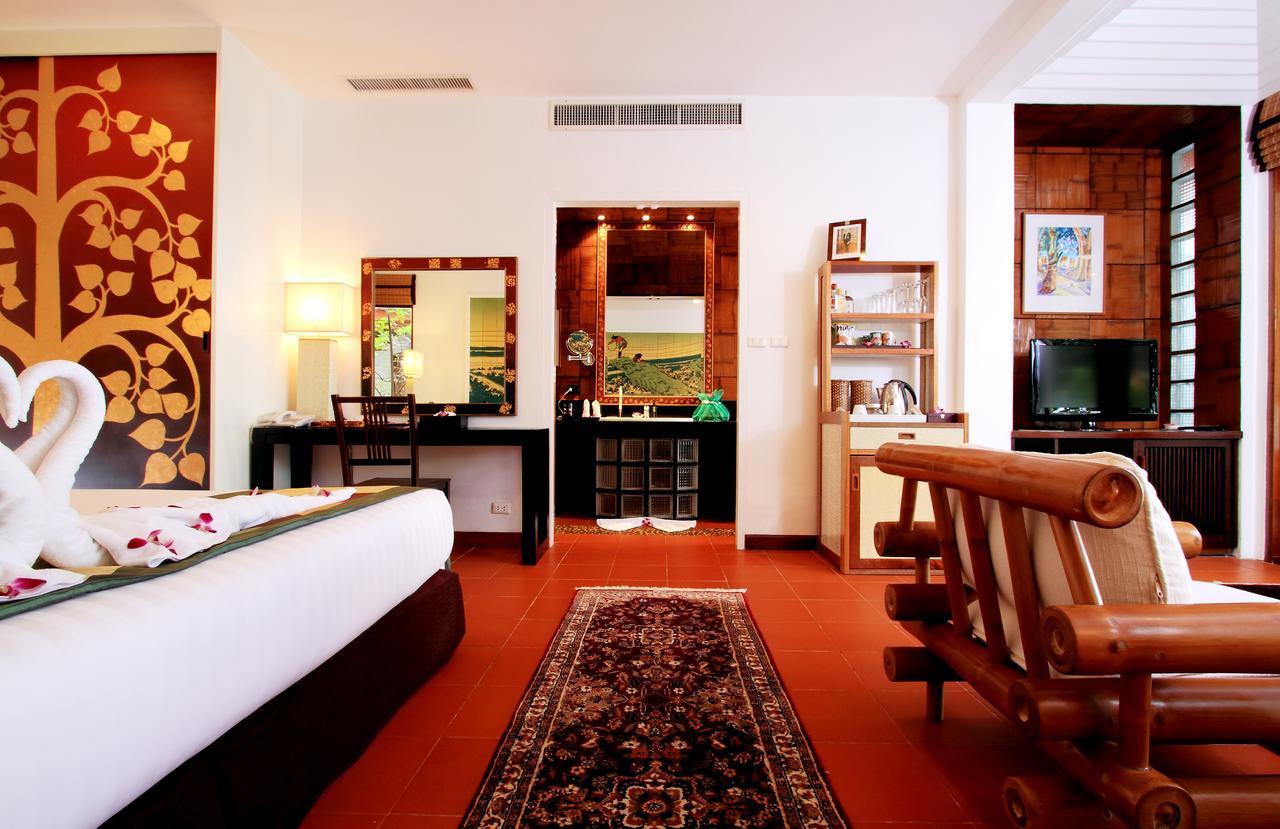 Mom Tri'S Villa Royale - Sha Plus Kata Beach  Exterior photo