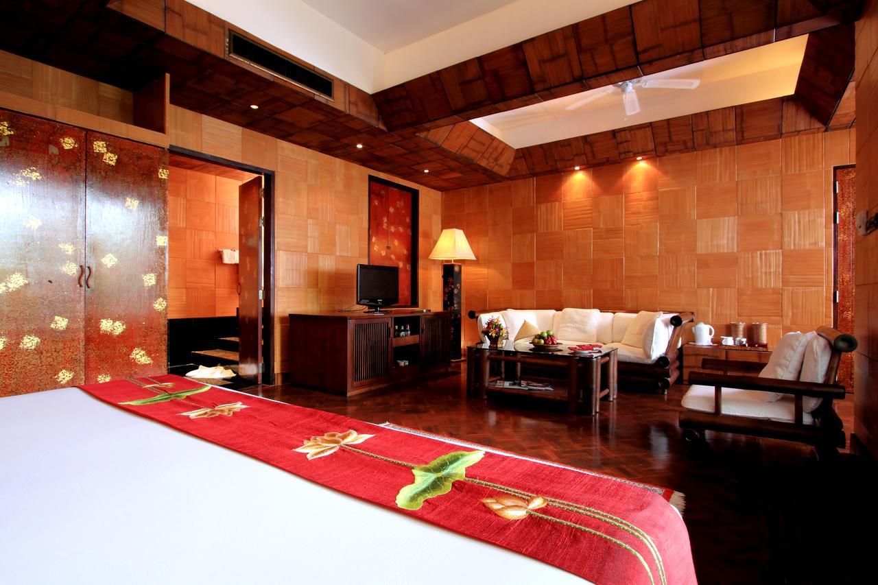 Mom Tri'S Villa Royale - Sha Plus Kata Beach  Exterior photo